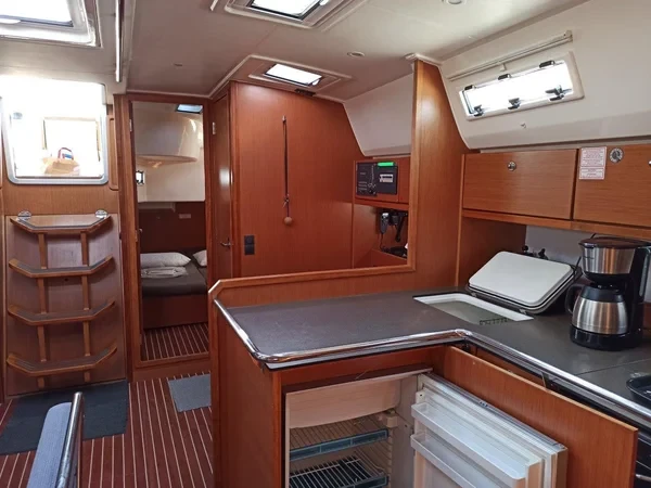 Bavaria 45 Cruiser - Boatscribe.com