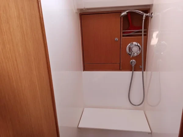 Bavaria 45 Cruiser - Boatscribe.com