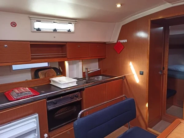 Bavaria 45 Cruiser - Boatscribe.com