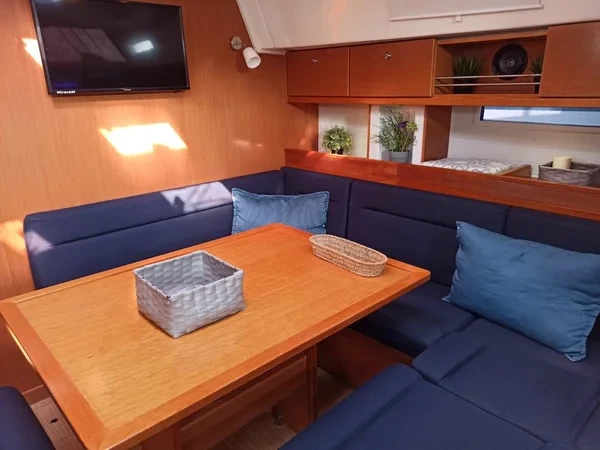 Bavaria 45 Cruiser - Boatscribe.com