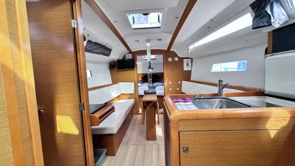 Sun Odyssey 349 - Boatscribe.com