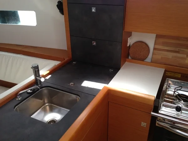 Sun Odyssey 349 - Boatscribe.com