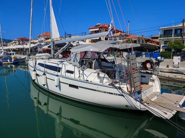 Bavaria 41 Cruiser - Boatscribe.com
