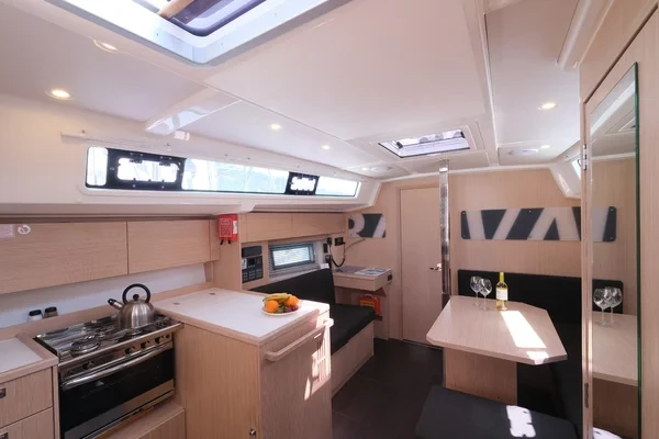 Bavaria C38 - Boatscribe.com