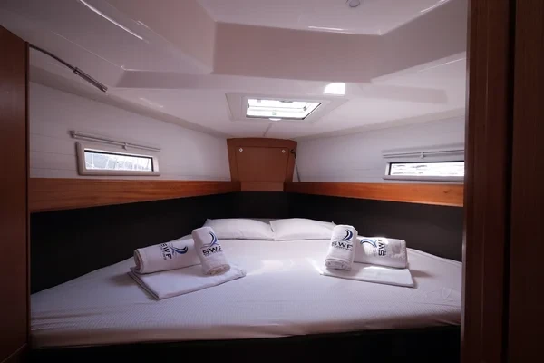 Bavaria 41 Cruiser - Boatscribe.com