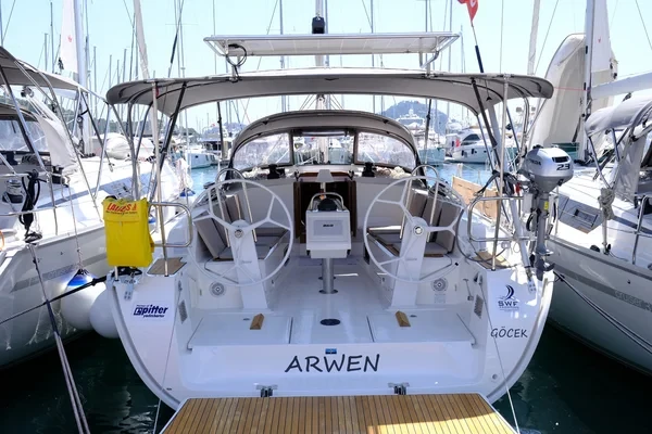 Bavaria 41 Cruiser - Boatscribe.com