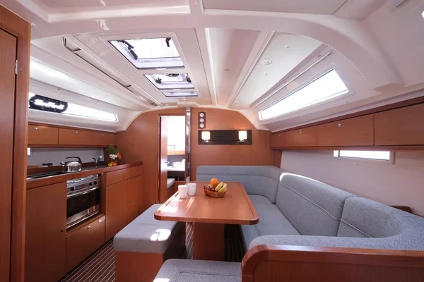 Bavaria 41 Cruiser - Boatscribe.com