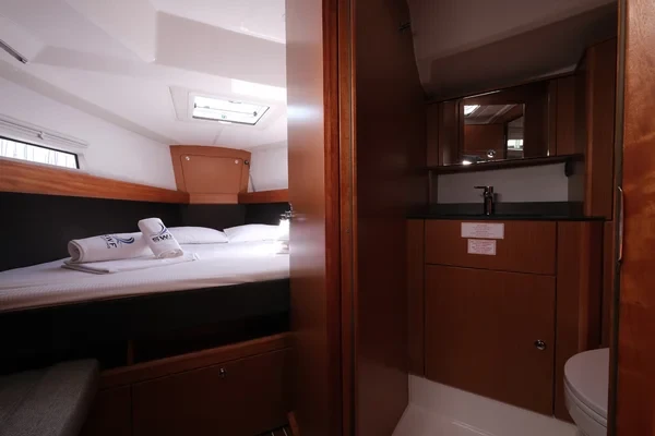 Bavaria 41 Cruiser - Boatscribe.com