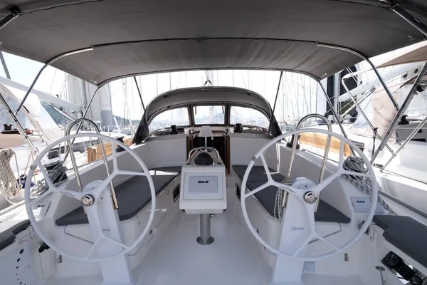 Bavaria 41 Cruiser - Boatscribe.com