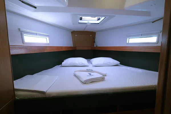 Bavaria 41 Cruiser - Boatscribe.com