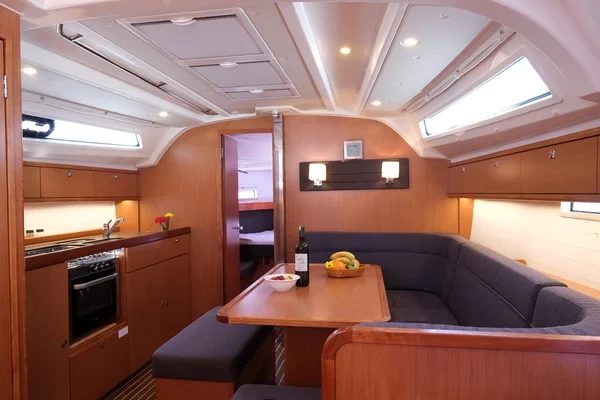 Bavaria 41 Cruiser - Boatscribe.com