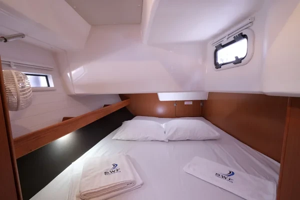 Bavaria 41 Cruiser - Boatscribe.com