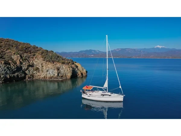 Bavaria 34 Cruiser - Boatscribe.com