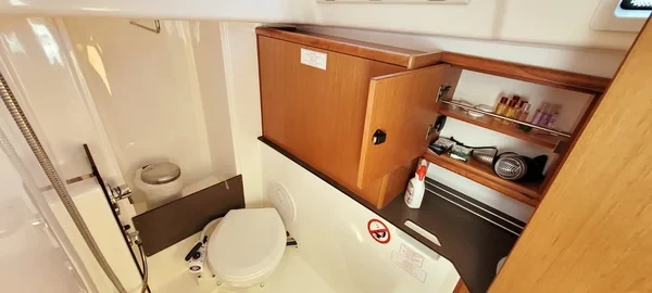 Bavaria 34 Cruiser - Boatscribe.com