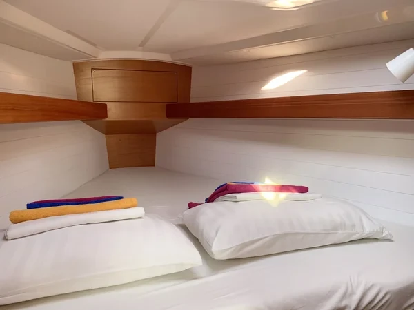 Bavaria 34 Cruiser - Boatscribe.com