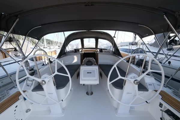 Bavaria 37 Cruiser - Boatscribe.com