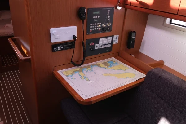 Bavaria 37 Cruiser - Boatscribe.com