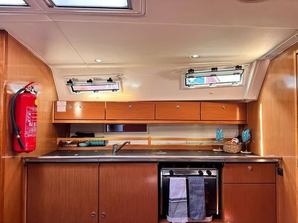 Bavaria 40 Cruiser - Boatscribe.com