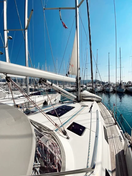 Bavaria 40 Cruiser - Boatscribe.com