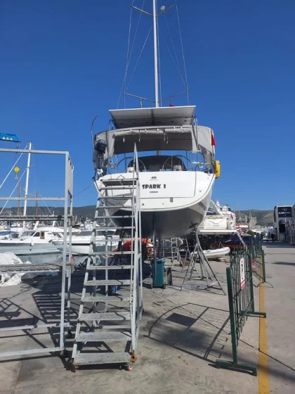Bavaria 40 Cruiser - Boatscribe.com