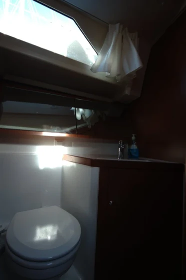 Oceanis 41.1 - Boatscribe.com