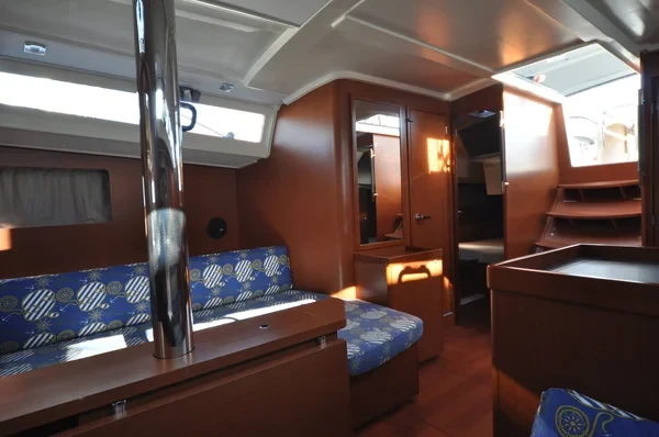 Oceanis 41.1 - Boatscribe.com