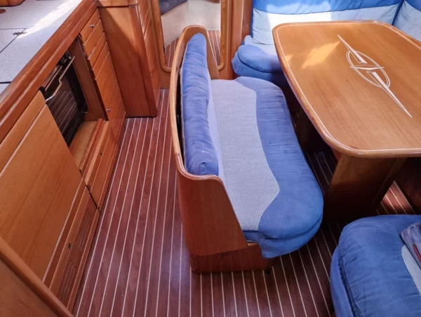 Bavaria 39 Cruiser - Boatscribe.com