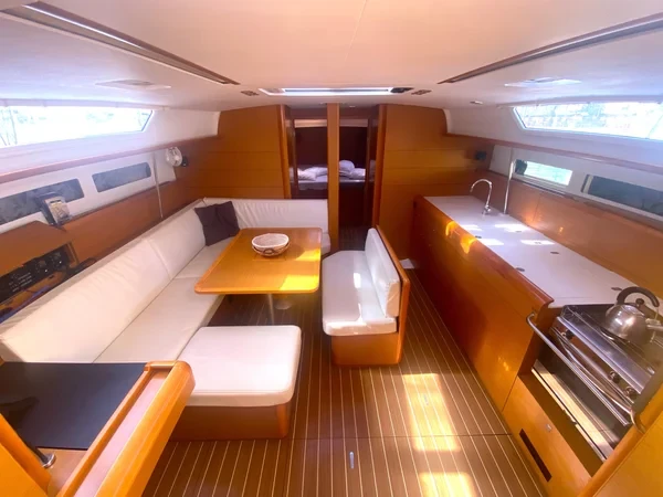 Sun Odyssey 479 - Boatscribe.com