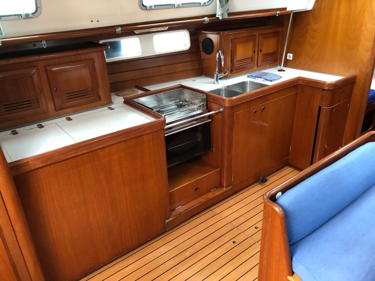 Oceanis 46.1 - Boatscribe.com