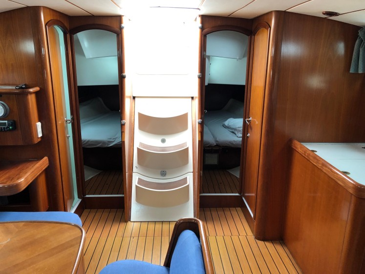 Oceanis 46.1 - Boatscribe.com