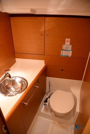 Sun Odyssey 419 - Boatscribe.com