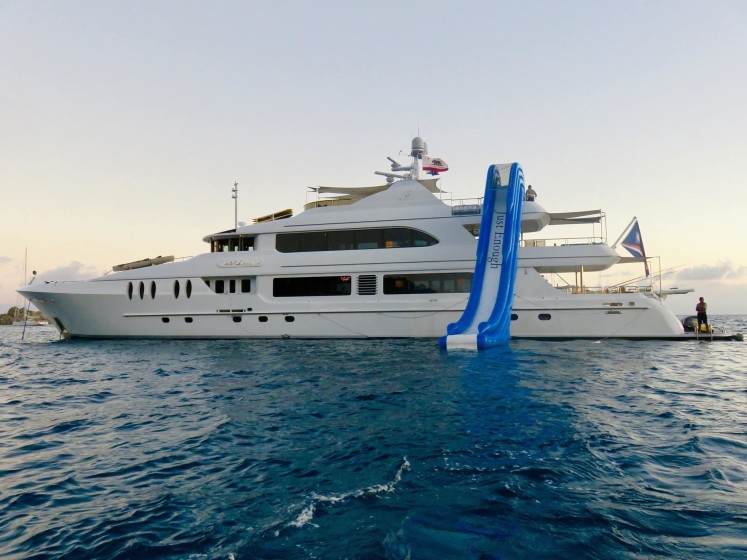 Ares Marine 43 - Boatscribe.com