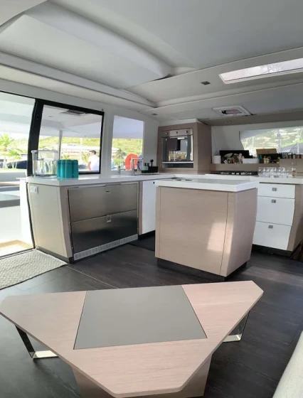 Saona 47 - Boatscribe.com