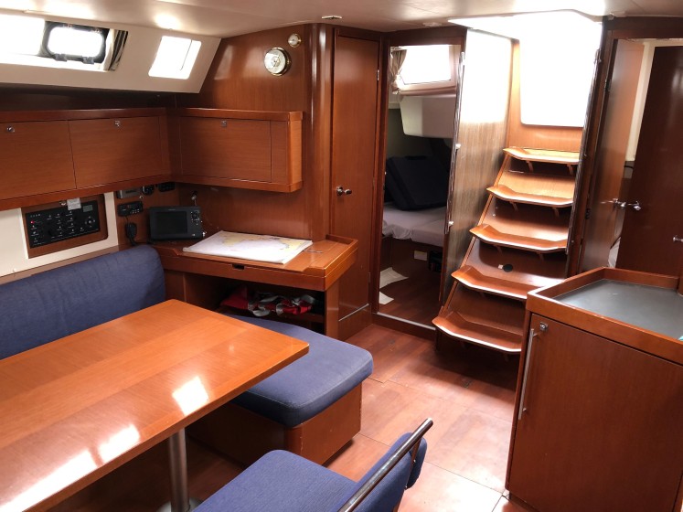 Oceanis 45 - Boatscribe.com