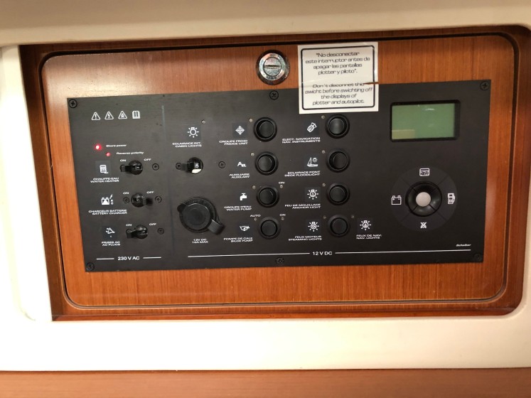 Oceanis 45 - Boatscribe.com