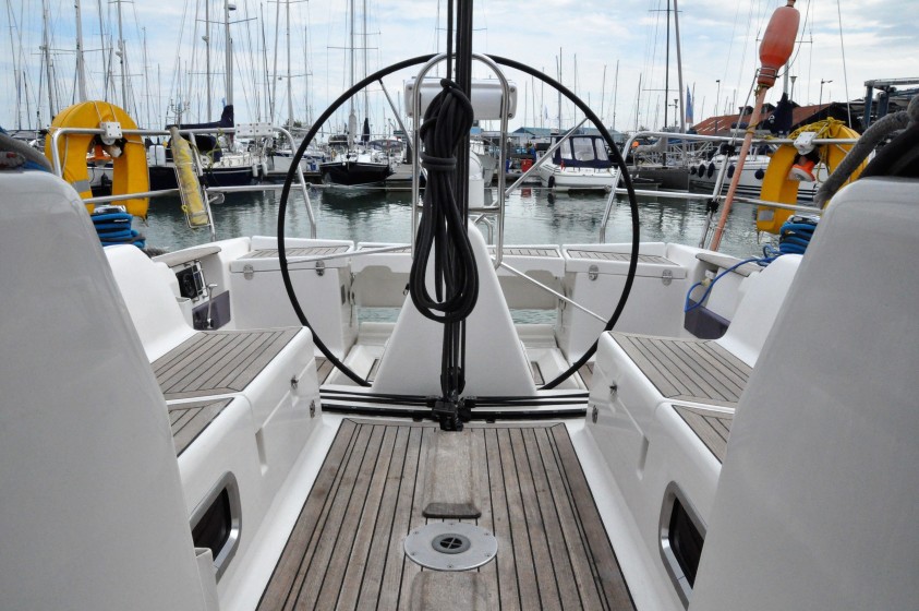 Dufour 40 - Boatscribe.com