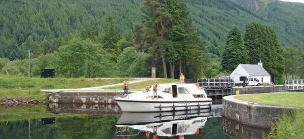 Le Boat Braemore WHS - Boatscribe.com