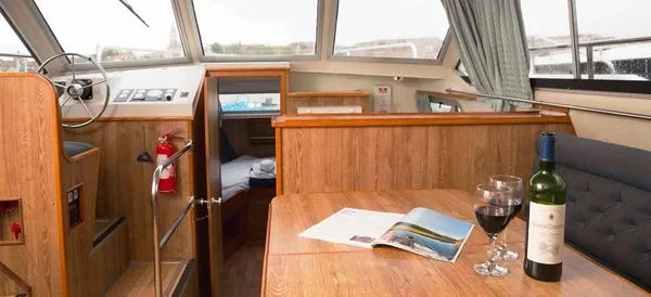 Le Boat Crusader - Boatscribe.com