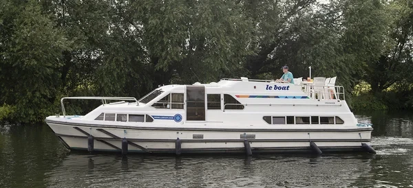 Le Boat Crusader - Boatscribe.com