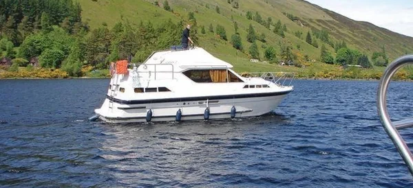 Le Boat Curlew WHS - Boatscribe.com