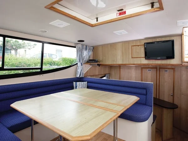 Le Boat Magnifique - Boatscribe.com