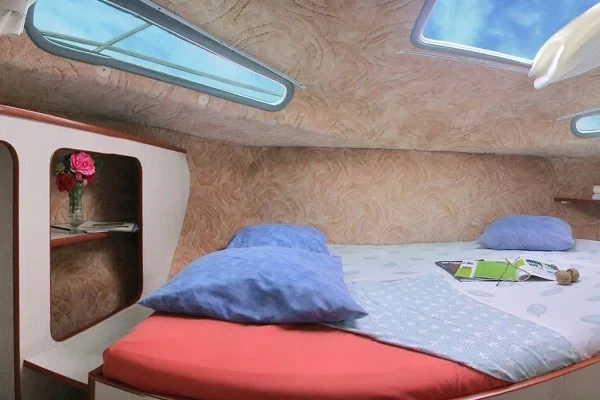 Houseboat - Boatscribe.com