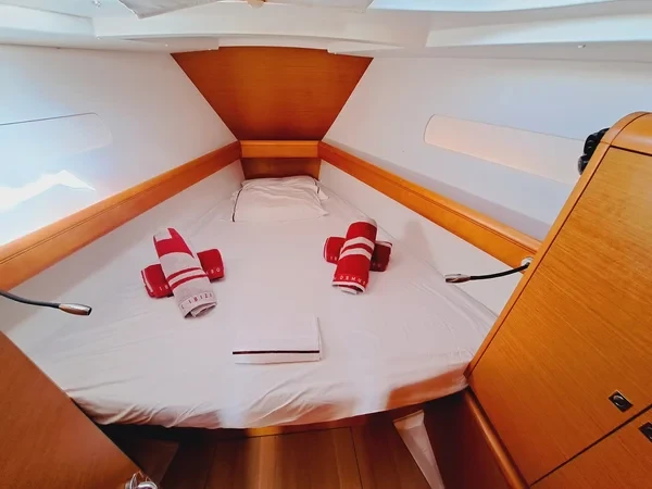 Sun Odyssey 449 - Boatscribe.com