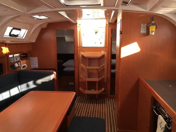 Bavaria 41 Cruiser - Boatscribe.com