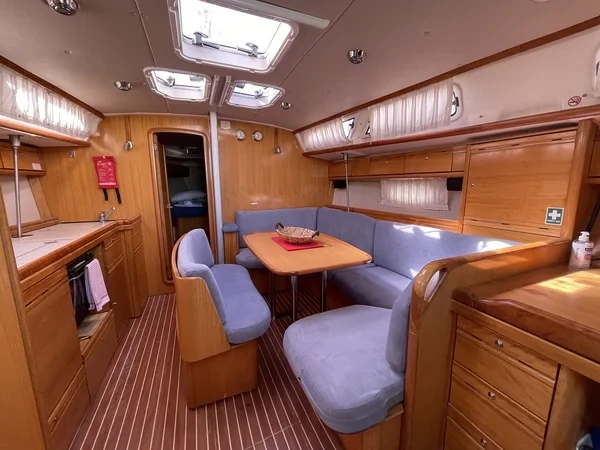Bavaria 40 Cruiser - Boatscribe.com
