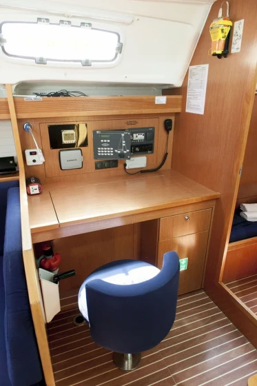 Bavaria 43 Cruiser - Boatscribe.com