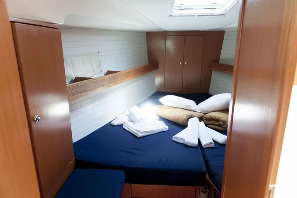 Bavaria 43 Cruiser - Boatscribe.com