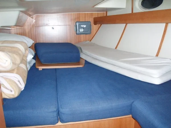 Elan 384 Impression - Boatscribe.com