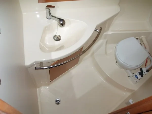 Elan 384 Impression - Boatscribe.com