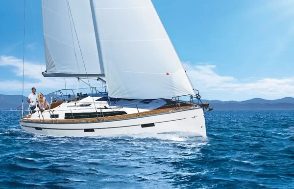 Bavaria 37 Cruiser - Boatscribe.com